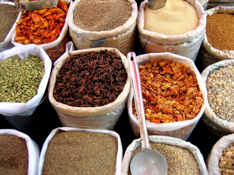5 typische indiaanse kruidenlijstmarkt
