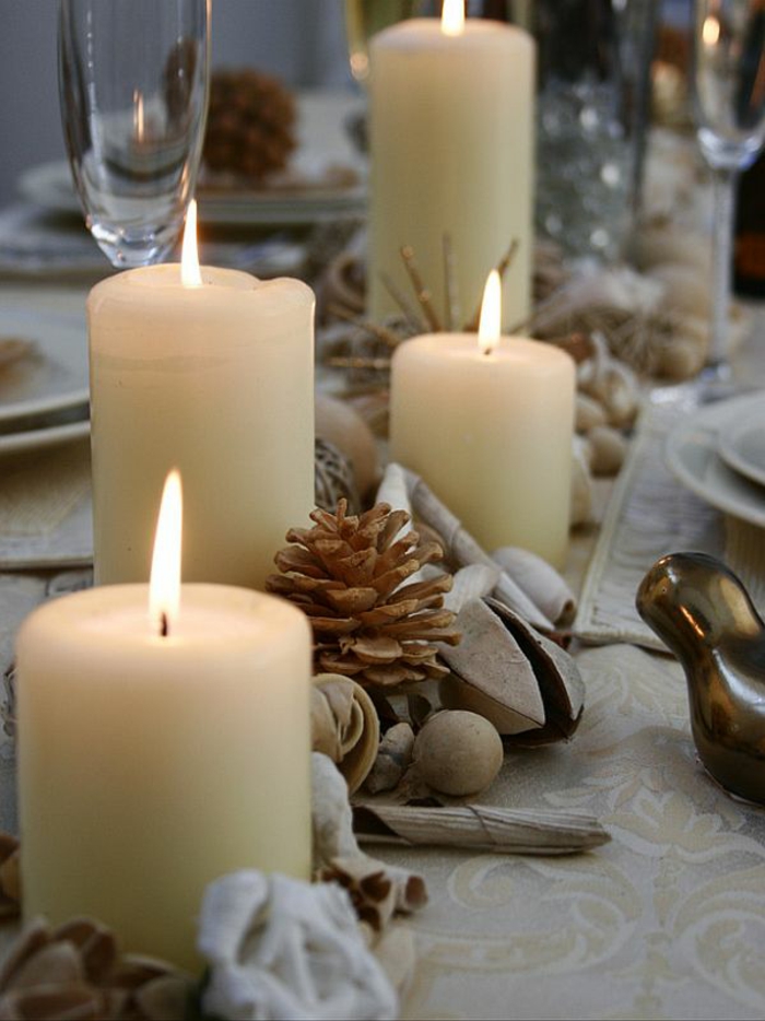 Διακοσμητικές εικόνες προσπέλασης Χριστουγεννιάτικη διακόσμηση τραπέζι Κεριά Κεράσια πεύκου