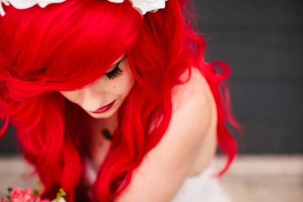 Arielle美人鱼婚礼装饰头发红