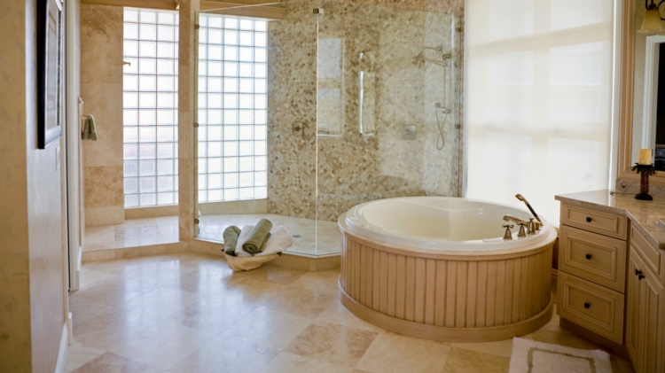 Kylpyhuoneen laatat laatta travertiini lattialaatat seinälaatat
