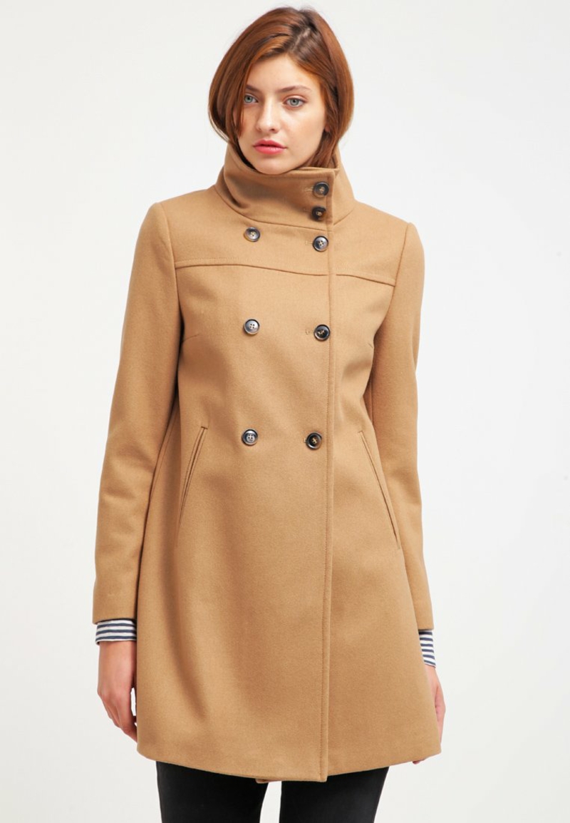Бенетон зимно палто женско бежово палто стояща яка