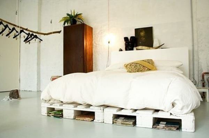 سرير مصنوع من البليت صوفا مصنوع من المنصات المنصات سرير مصنوع من المنصات معا