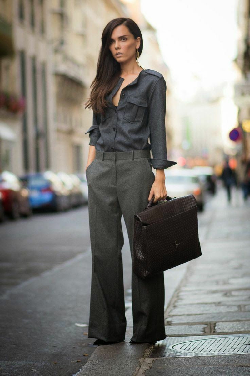 Business näyttää naisille housut paita salkku