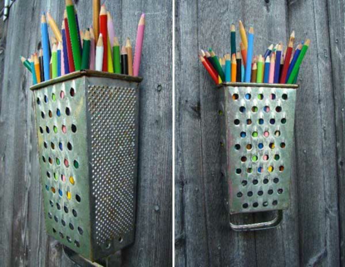 回收的想法从旧的厨房用具使新的酷工艺思想DIY工艺的想法旧küchenkram刨丝器笔筒