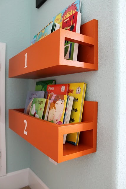 Cool ideoita järjestää lasten kirjastojen leikkikenttä oranssi hyllyt