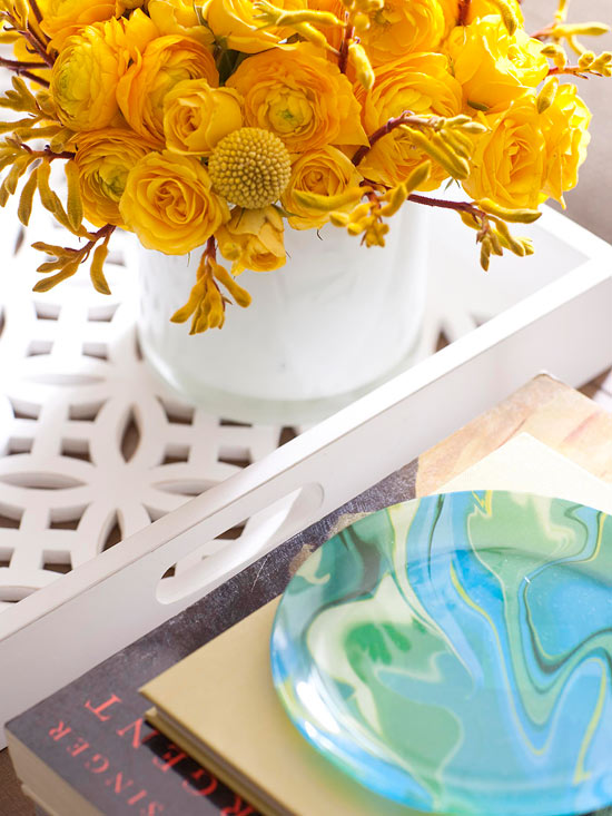 Cool Living Tips Dagligstue Indretning Serving Boards Floral Vase Bøger