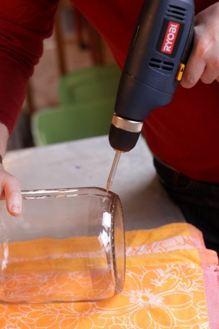 DIY διακόσμηση με γυάλινα μπουκάλια κάνουν τα αξεσουάρ στο σπίτι σας