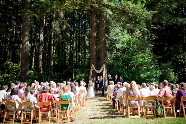 bosmilieu bruiloften decoratie ceremonie groen