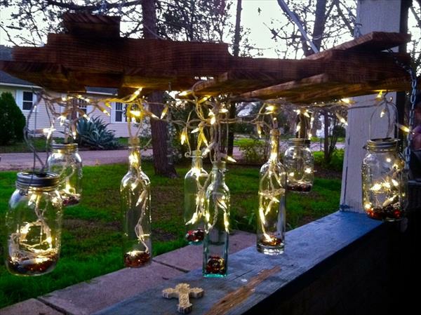 DIY kroonluchter gemaakt van europallets metselaar jar kaarsen