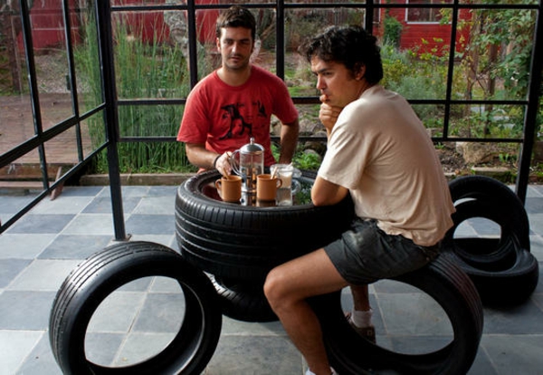 DIY tuinmeubelen tuin band autoband recycling kruk tafel