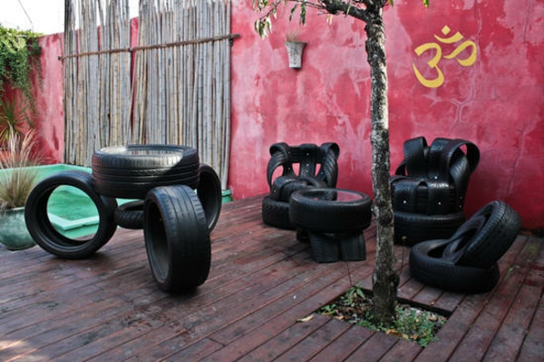 DIY-meubilair van de tuin van autobanden