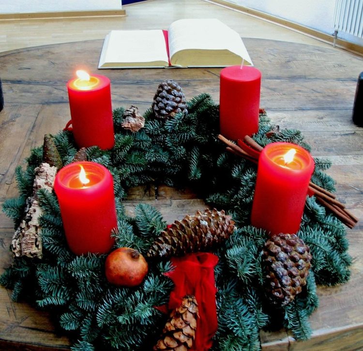 DIY projektai Kalėdiniai papuošimai tradiciniai Advento vainikai