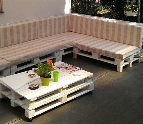 DIY sofas made of Euro pallets cushions stripes pink