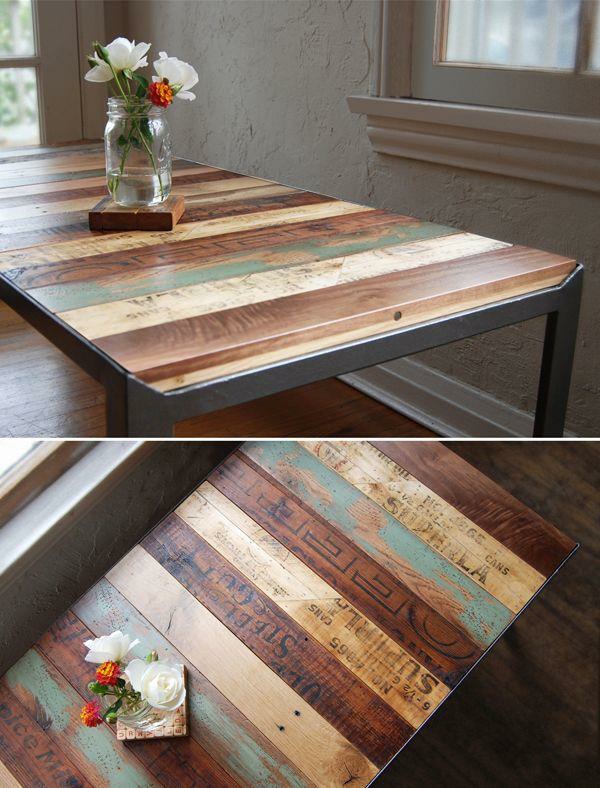 由europallets咖啡桌组合木材种类花瓶制成的表