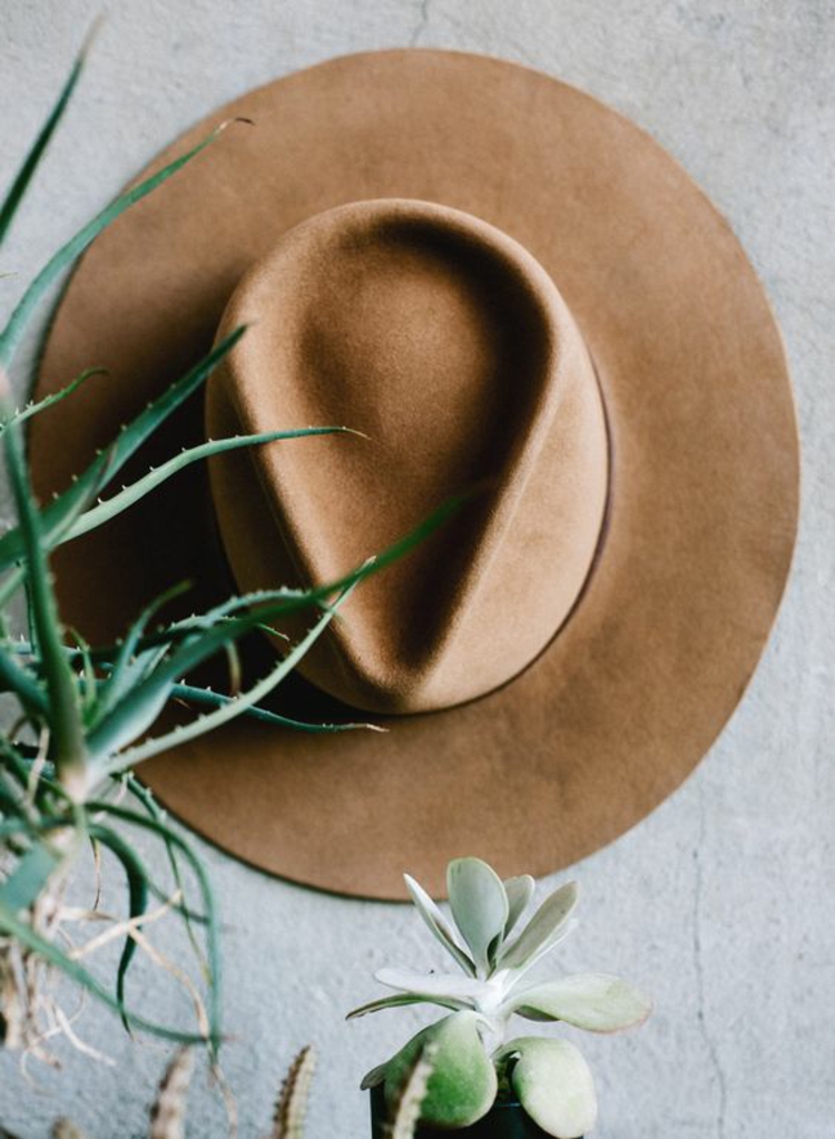 Kvinder hatte følte hat brune damemode og styling tips