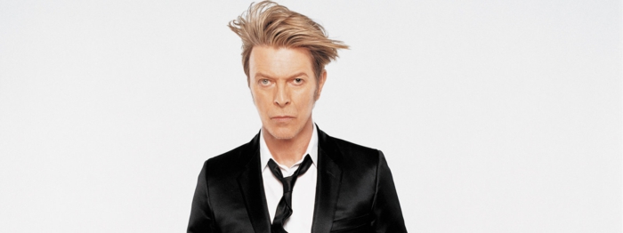 David Bowie tiene dos ojos al día