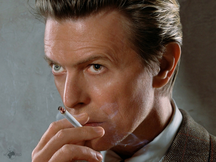 David Bowie ojos dos cigarrillos ojos