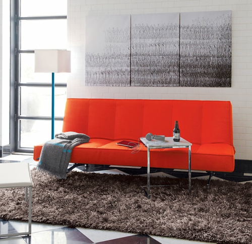 Διακόσμηση ιδέες για το δωμάτιο κόκκινο καναπέ μαλακό χαλί