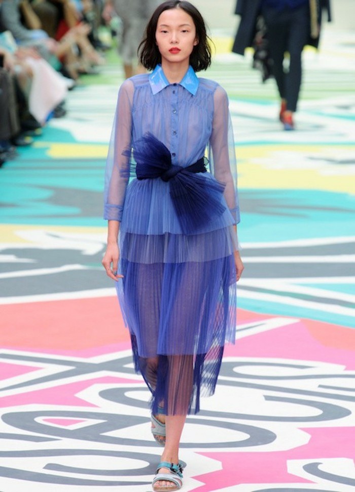 Bløde kjoler designer catwalk mode gennemsigtig mode
