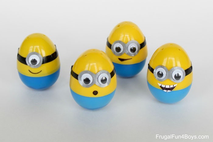Τα αυγά αντιμετωπίζουν δημιουργικά να ζωγραφίζουν τα minions