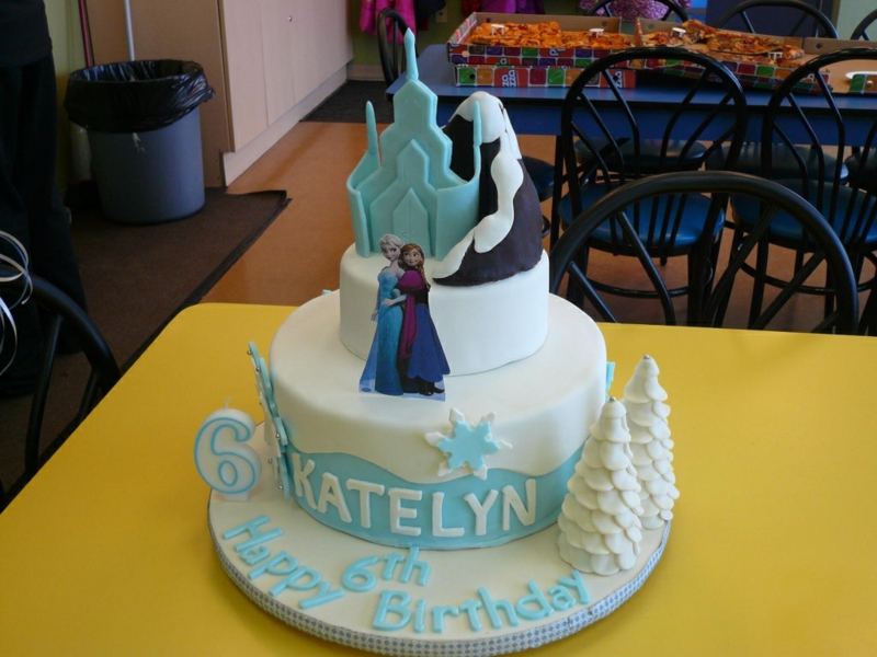Ледена царица Поръчай торта Рождена торта Снимки торта декорация