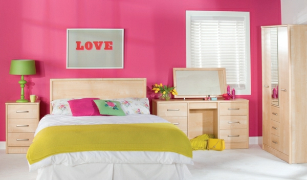 Έγχρωμες ιδέες για τοίχους χρωματιστές εικόνες τοίχων σχεδιασμό καθιστικό ροζ