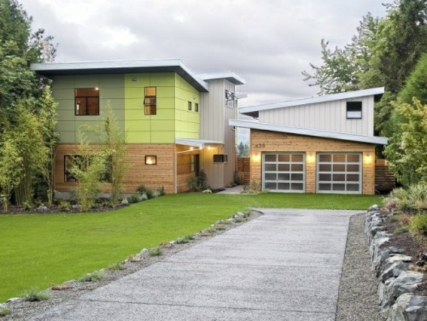 Фасадна конструкция-Самостоятелна къща-пред-двор-озеленяване-с алеята-гараж-фасади-цветен-зелен
