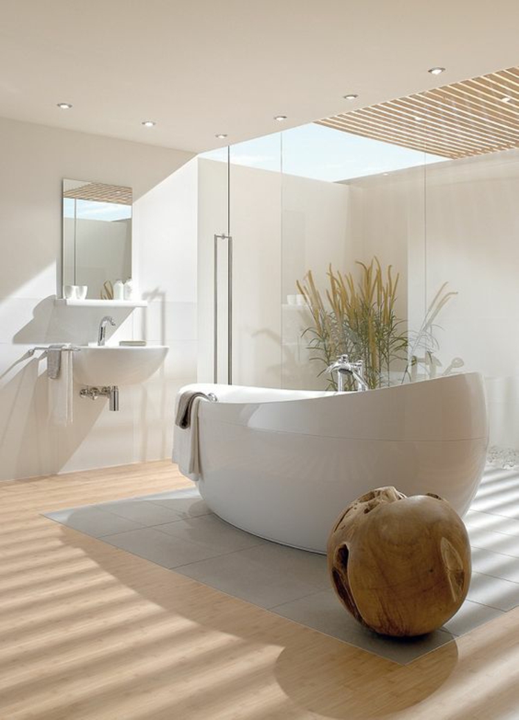 Feng Shui badkamer vrijstaande badkuip kamerplanten