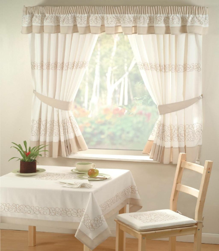 窗口装饰想法厨房室内植物厨房窗帘