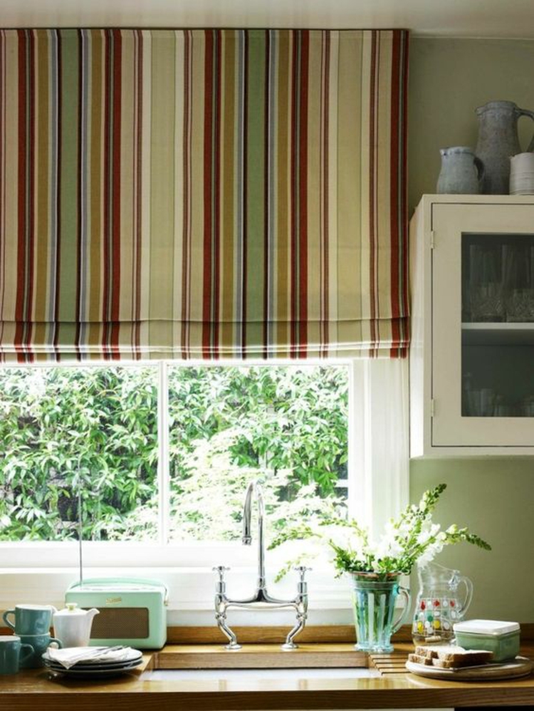 Идеи за украса на прозорци Кухнята за домашни растения нарязани цветя