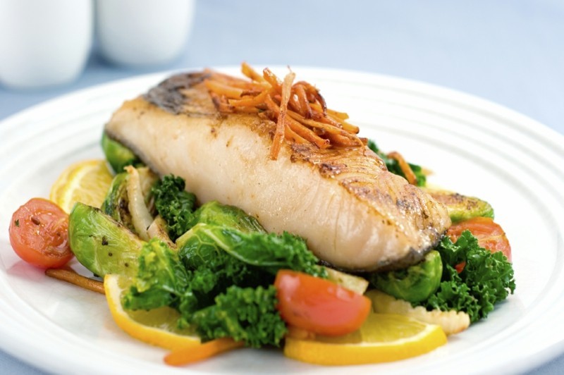 Fisk kost broccoli side skål sund mad
