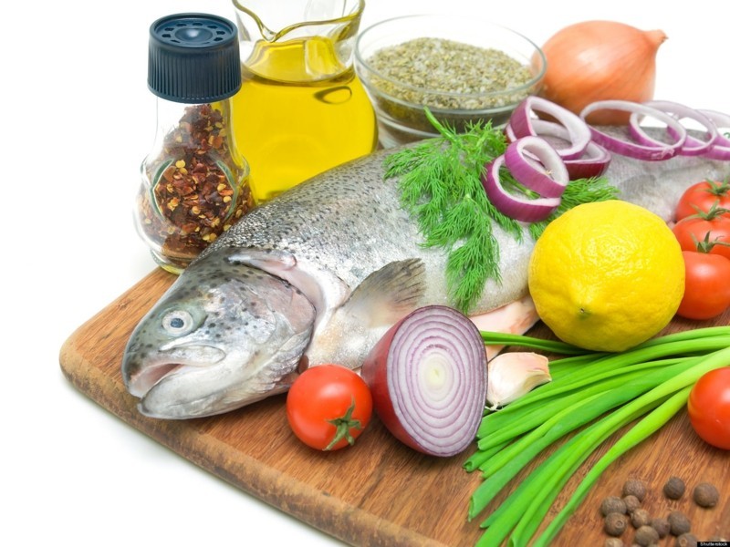dieta de pescado ensalada de vegetales alimentación saludable