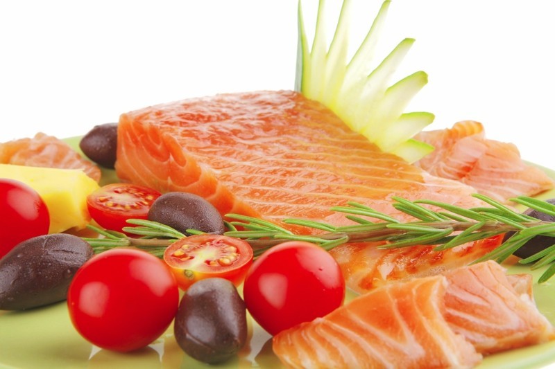 dieta de pescado ensalada de salmón alimentación saludable