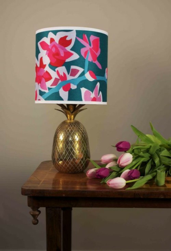 Пролетна украса правят красиви идеи за градината, за да направите своя собствена лампа за маса