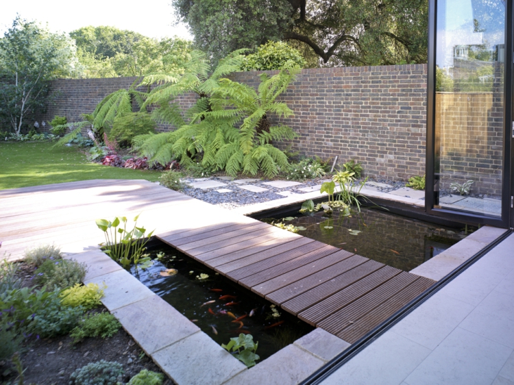 Jardin d'eau images jardin aménagement paysager bois et étang de pierre