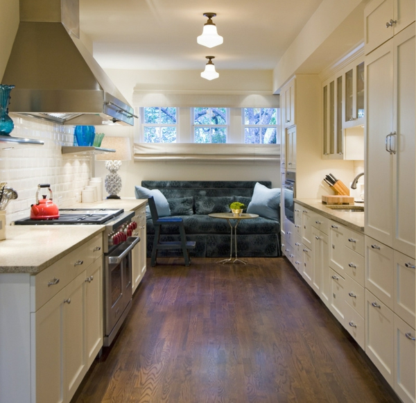 غرفة المعيشة والمطبخ مجتمعة في بيئة بيئة نافذة الغرفة