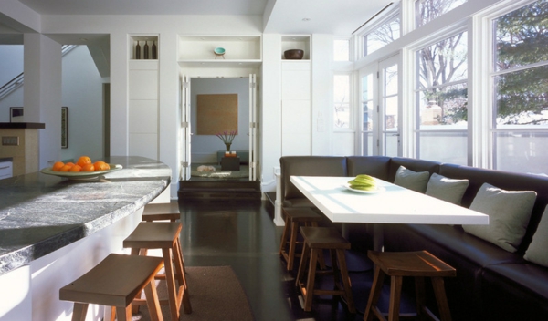 Ζεστός χώρος διαβίωσης στην κουζίνα μοντέρνος σχεδιασμός καναπέ επίπλωση