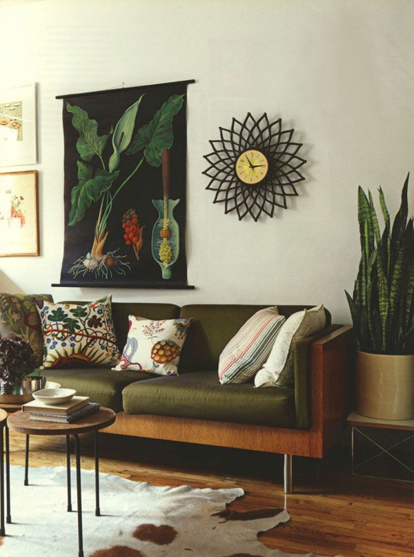 Žalioji sofa sienos laikrodis dekoratyvinis kavos stalas apvalus