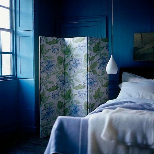 Όμορφη μπλε κρεβατοκάμαρα απίστευτα απλή όμορφη κρέμονται κρεβατοκάμαρα