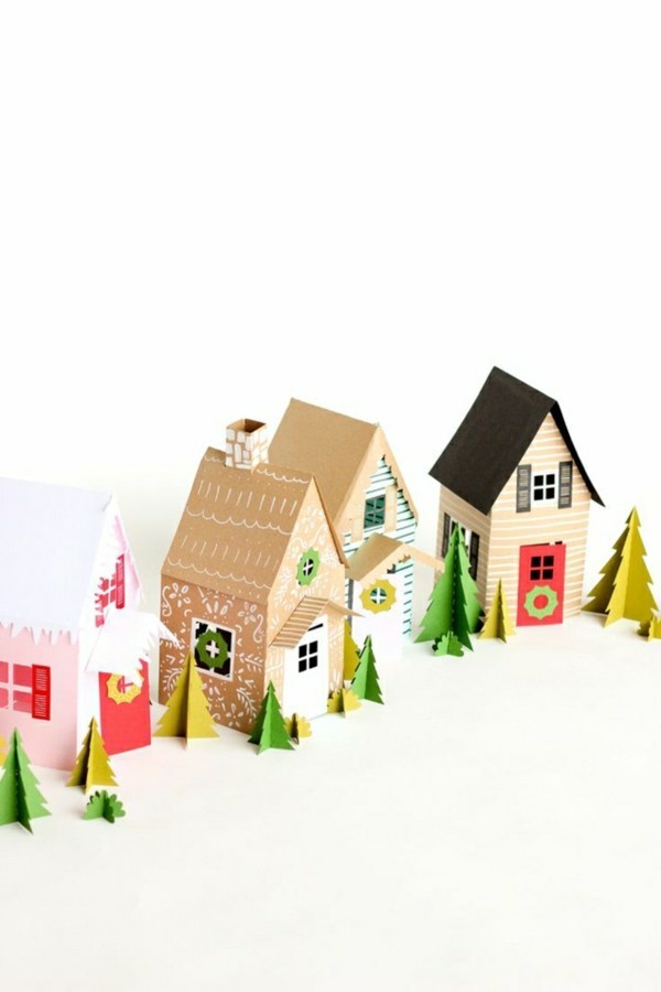 Създаване на хартиени къщи за Коледа