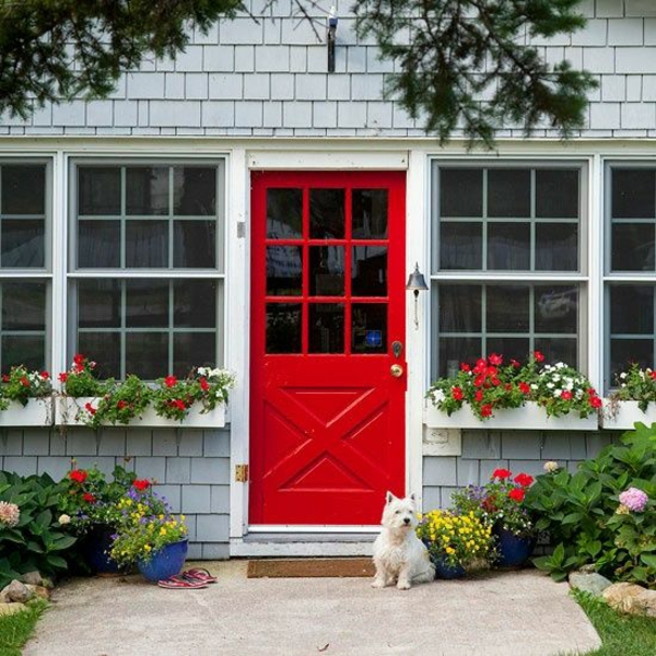 Hus maling farve rød hus facade farve maling indgangsdør røde dørhave design