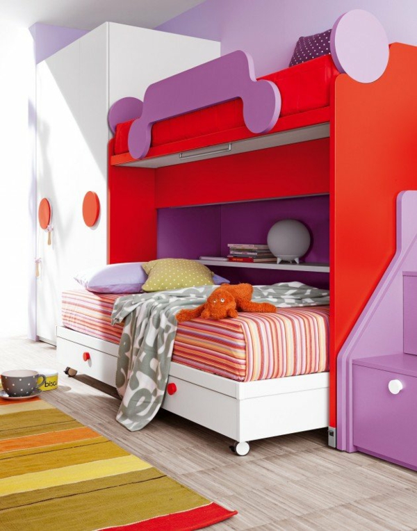 Armario cama desván habitación de los niños color rojo esquema de color púrpura