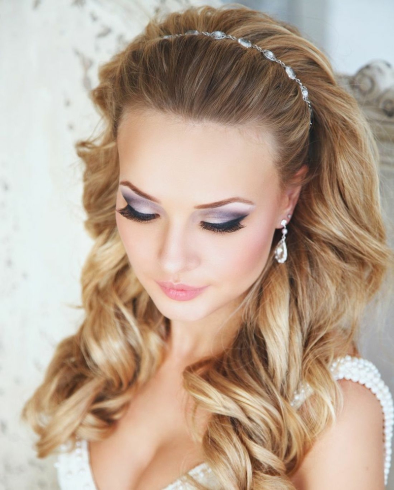 Γάμος hairstyles μακρύ τρίχωμα αξεσουάρ για τα μαλλιά tiara νυφικό hairstyle ανοιχτό