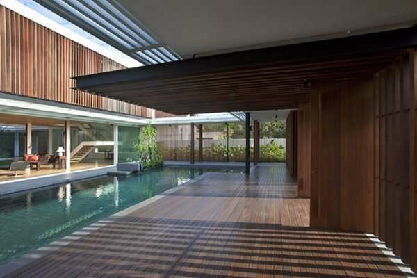 Houten bungalow zwembad prefab hout en blokhutten vloeren