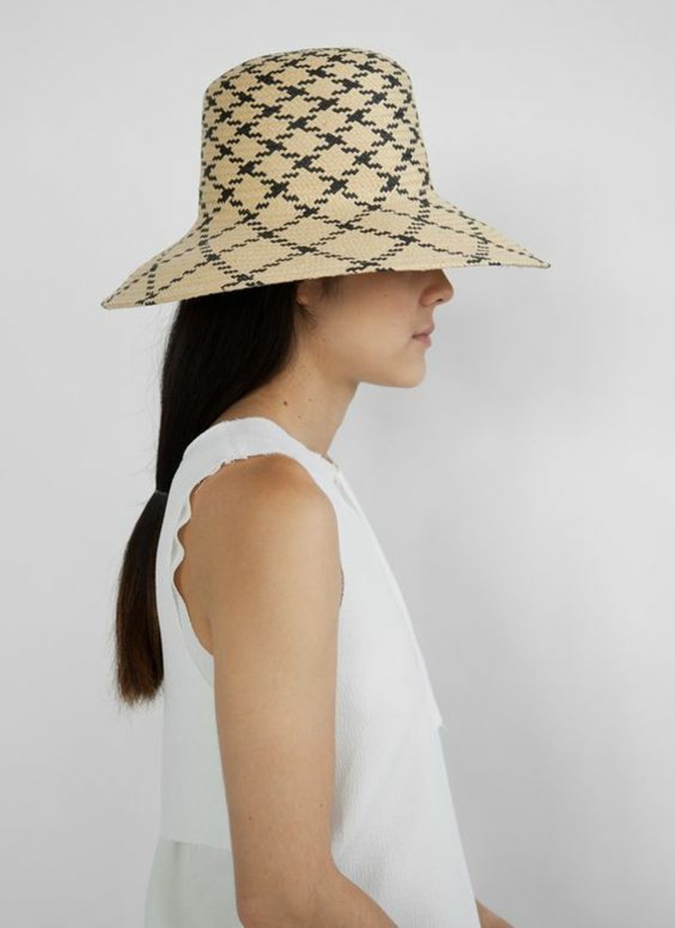 帽子妇女的草帽样式妇女的时尚和造型技巧