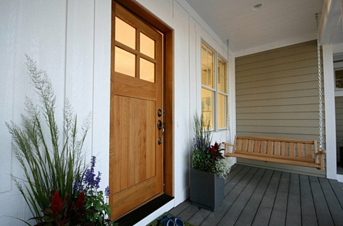 Ideas de diseño de interiores en el pórtico de oscilación de la puerta de entrada del estilo de Craftsman