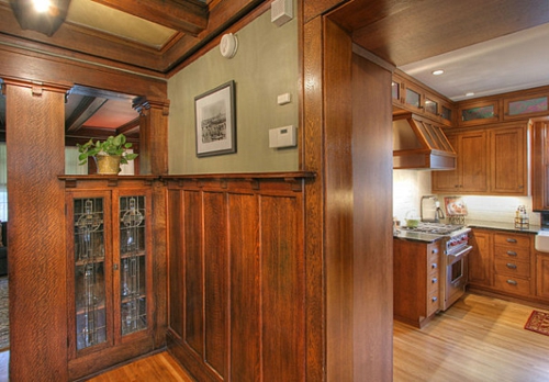 室内设计理念在工匠风格木细节历史厨房