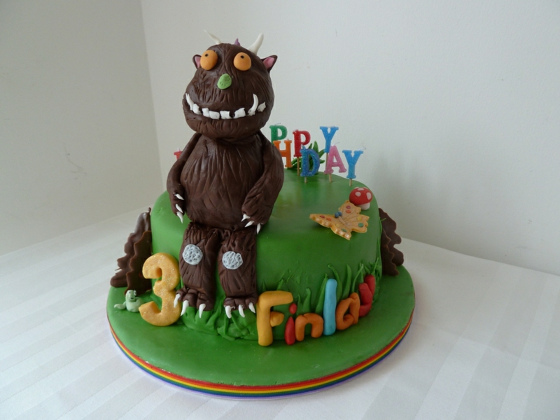 עוגת יום הולדת לילדים תמונות עיטור פאי ירוק