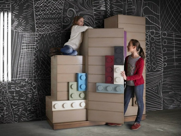 Παιδικό δωμάτιο με στυλ LEGO παρέχει ντουλάπα