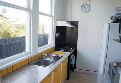 小巧厨房家具设计窗户日光黄色细节